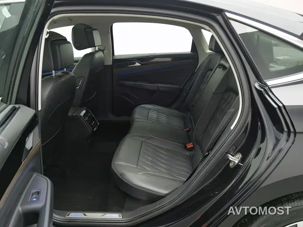 Volkswagen Passat New Energy 2020 430PHEV Hybrid Luxury (China VI) — фото 14
