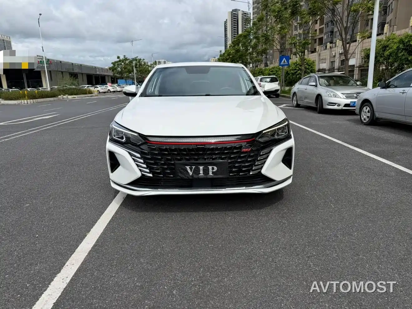 Dongfeng Aeolus Yixuan MAX 2021 Super Dad Hybrid Edition — фото 2