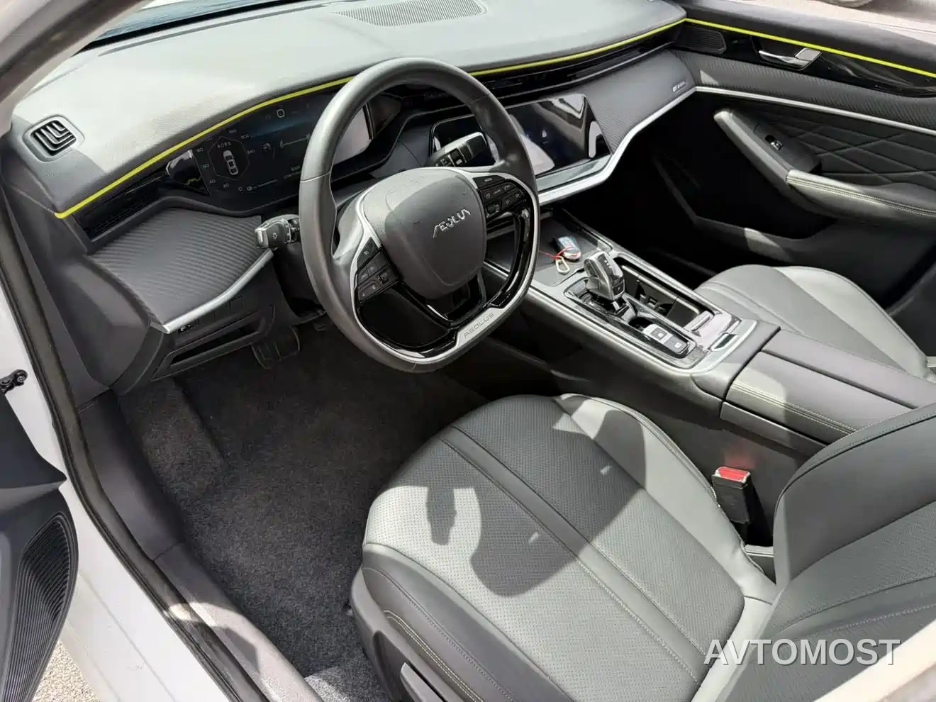 Dongfeng Aeolus Yixuan MAX 2021 Super Dad Hybrid Edition — фото 4