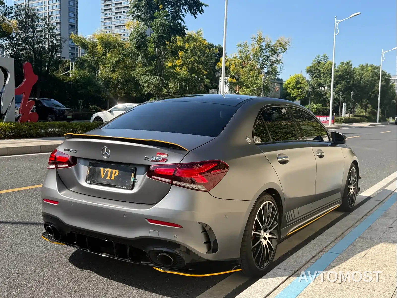 Mercedes-Benz A-Class AMG 2020 AMG A 35 L 4MATIC — фото 5