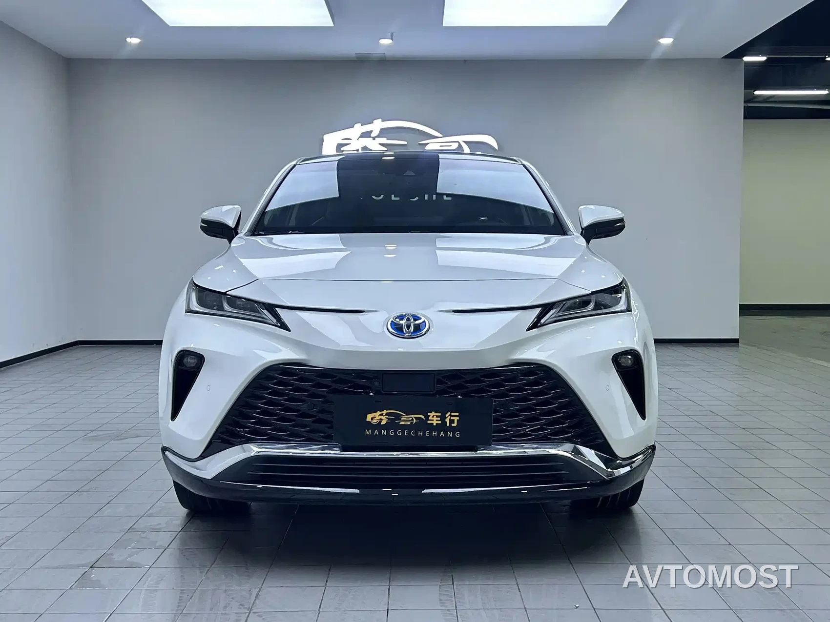 Toyota Venza 2022 Dual Engine 2.5L CVT 4WD Supreme — фото 2