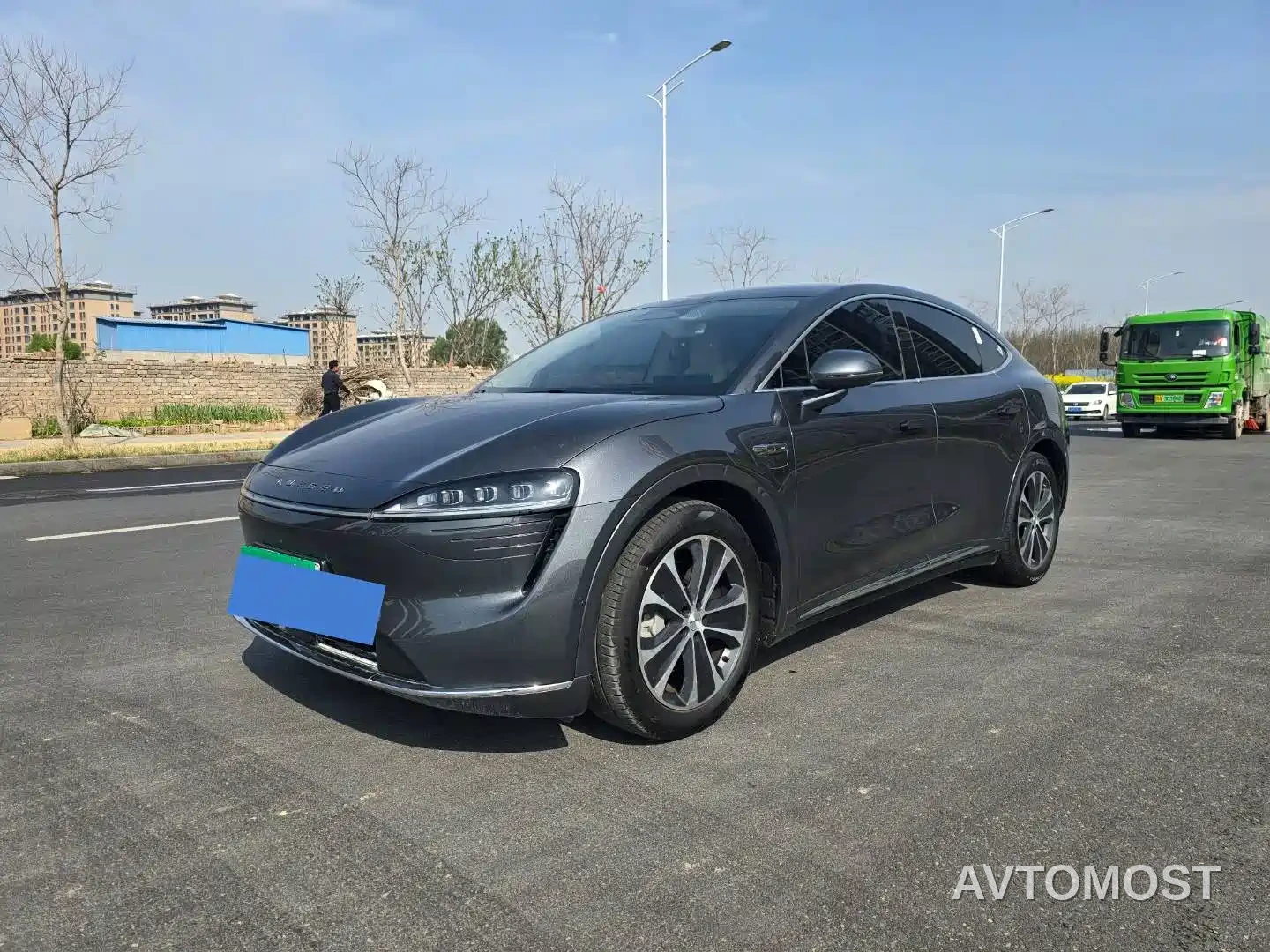 Zhijie Luxeed R7 2025 Extended Range 251km Pro — фото 3