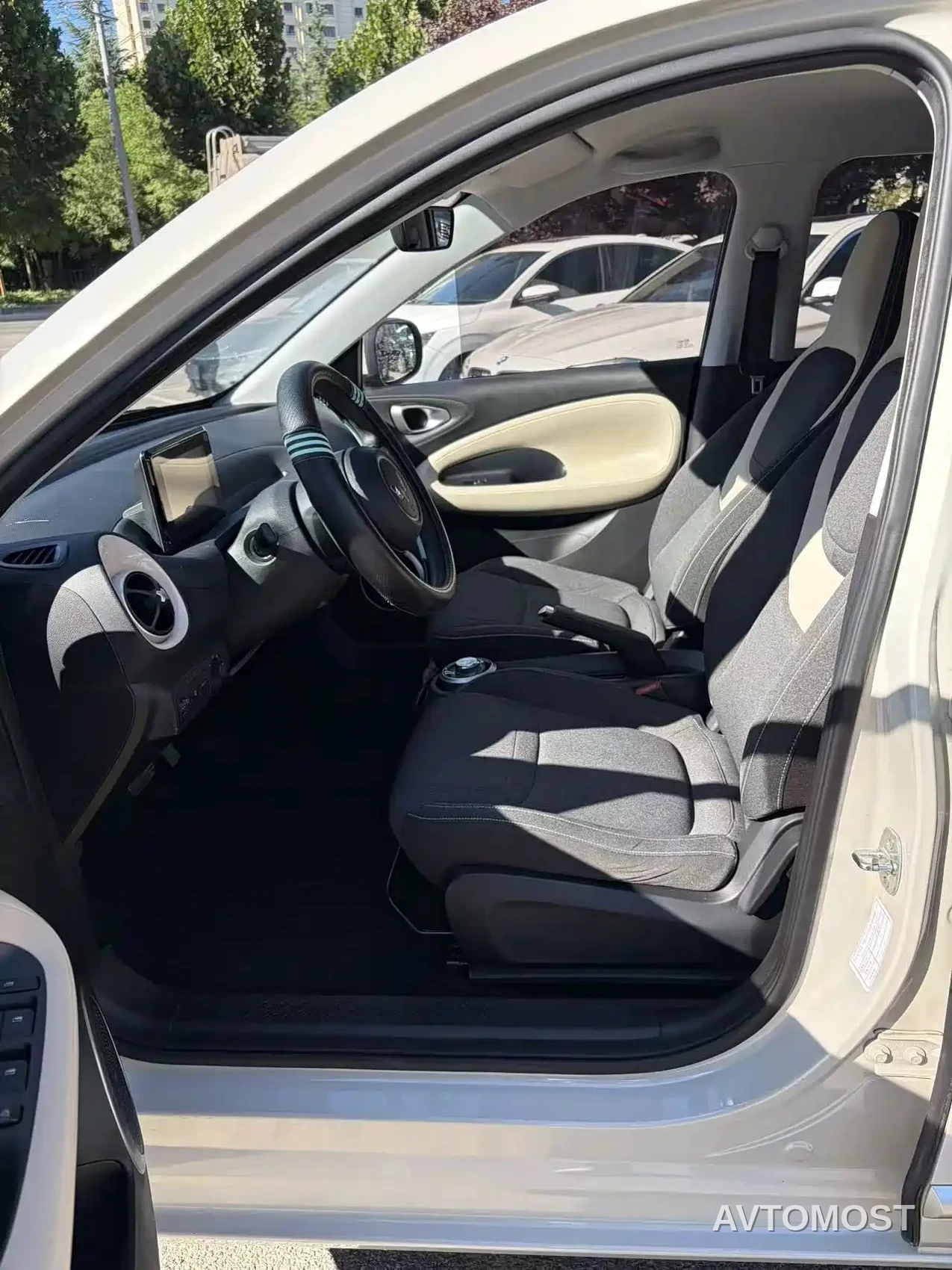Wuling Bingo 2023 Model 203km Lite Enjoyment Edition — фото 7