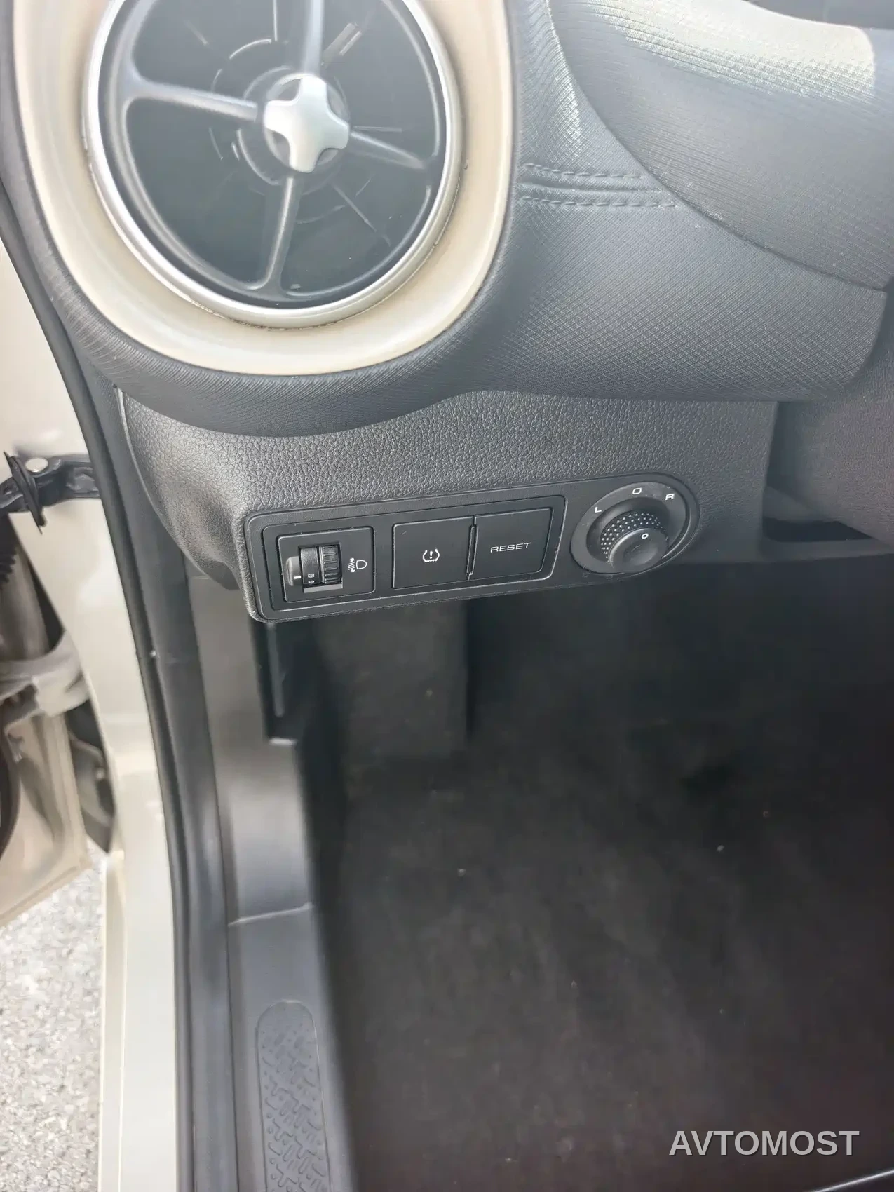Wuling Bingo 2023 Model 203km Lite Enjoyment Edition — фото 11