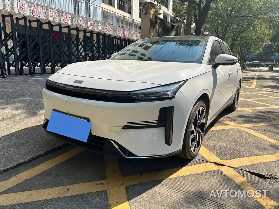 Geely Galaxy L6 2024 125km PLUS Soaring Dragon Edition