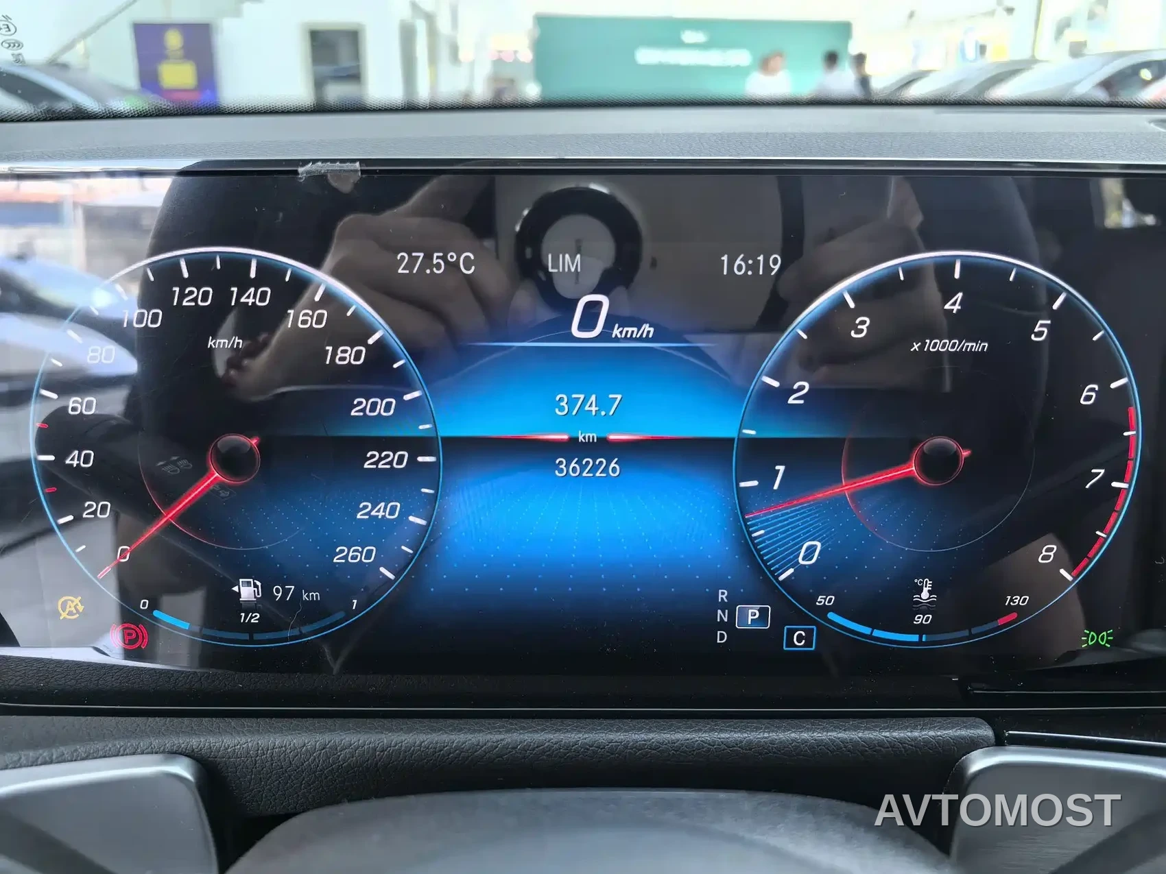 Mercedes-Benz GLB 2022 GLB 220 Style — фото 9