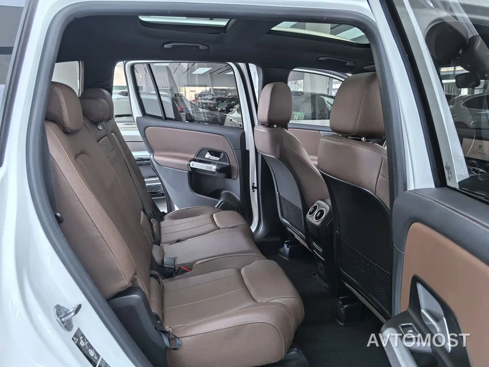 Mercedes-Benz GLB 2022 GLB 220 Style — фото 11