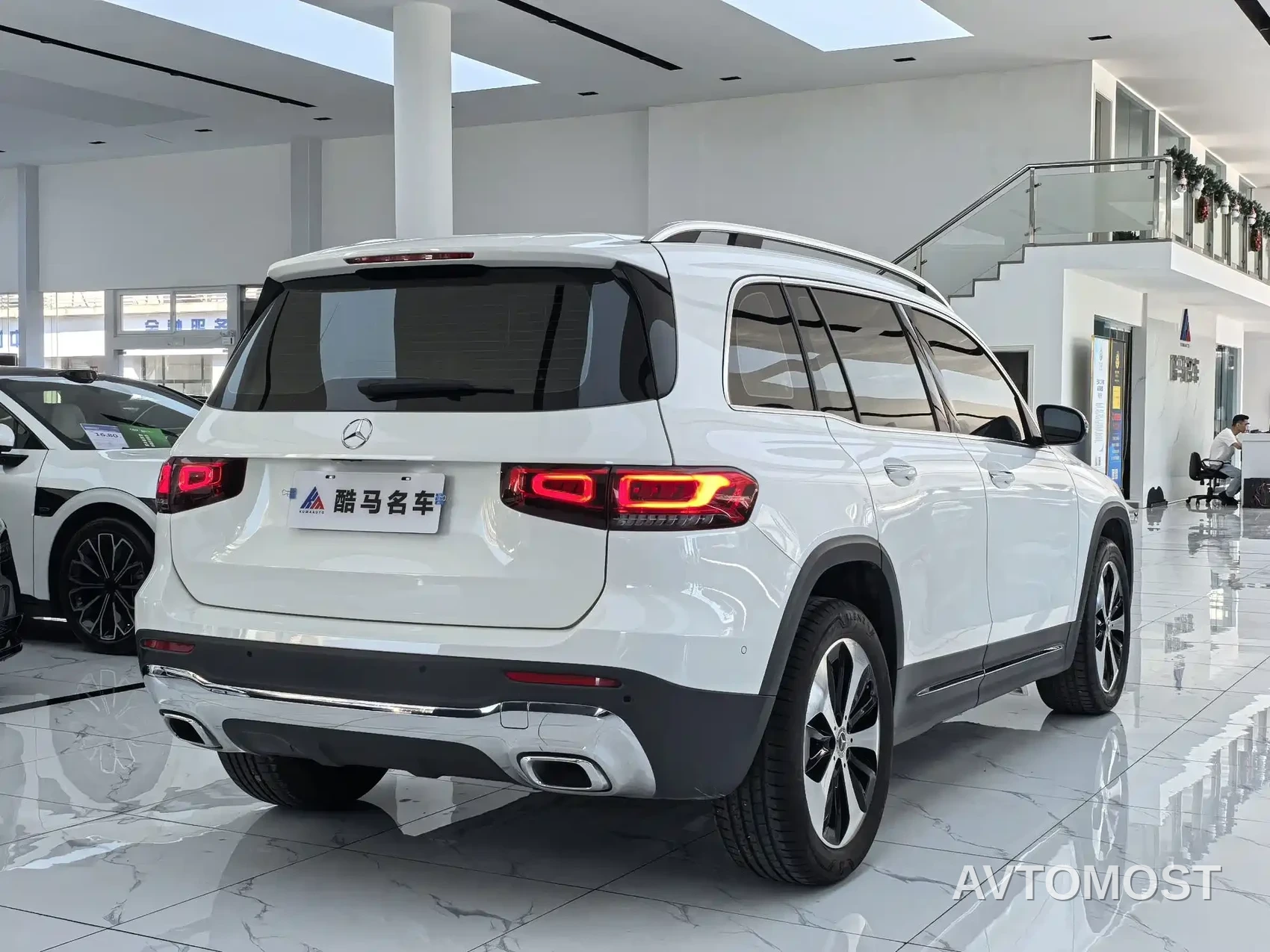 Mercedes-Benz GLB 2022 GLB 220 Style — фото 16