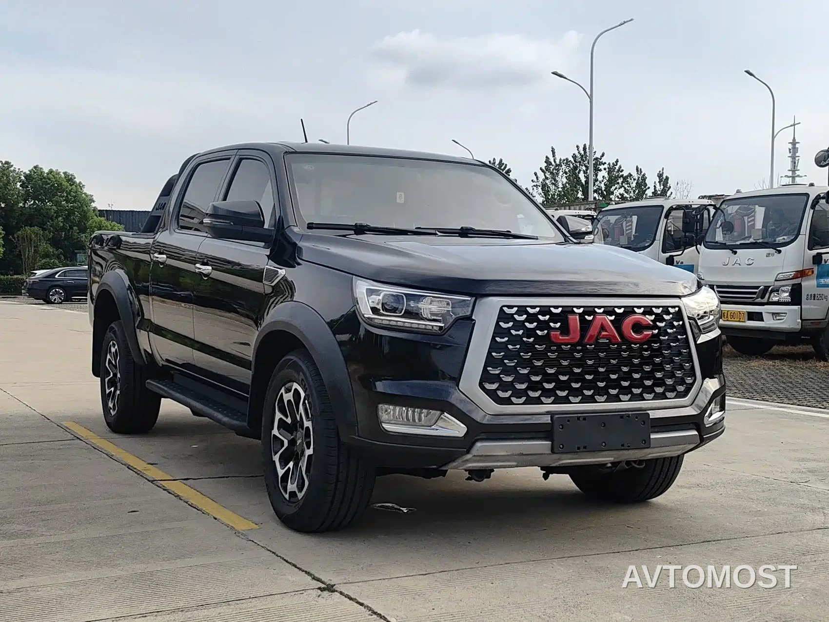 JAC T8 2023 2.0T PRO Automatic Diesel 2WD Sharp Edition Extended Cab — фото 2
