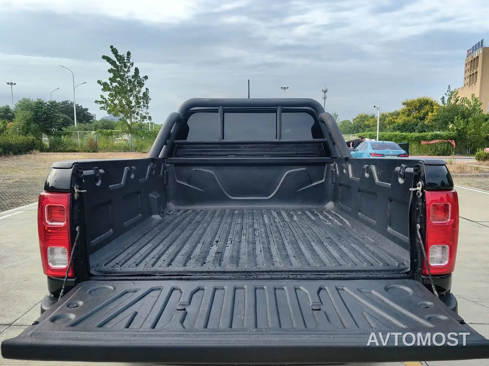 JAC T8 2023 2.0T PRO Automatic Diesel 2WD Sharp Edition Extended Cab — фото 6