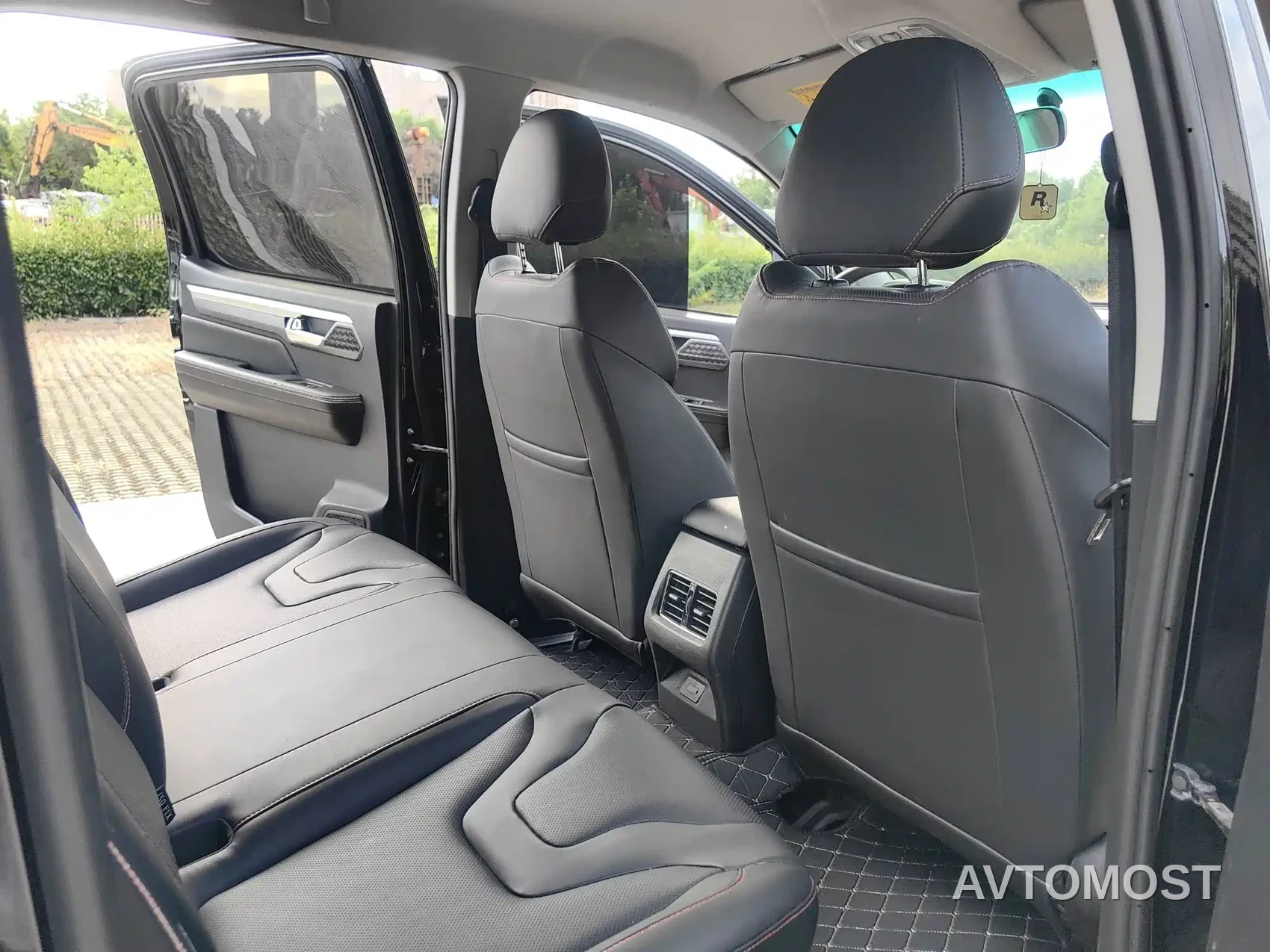 JAC T8 2023 2.0T PRO Automatic Diesel 2WD Sharp Edition Extended Cab — фото 10