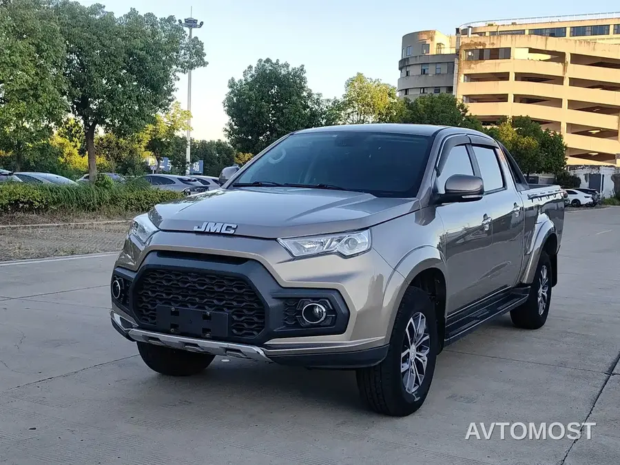 Jiangling Yuhu 7 2020 Model 2.0T Diesel Automatic 2WD Comfort Long Wheelbase China VI JX4D20A6L