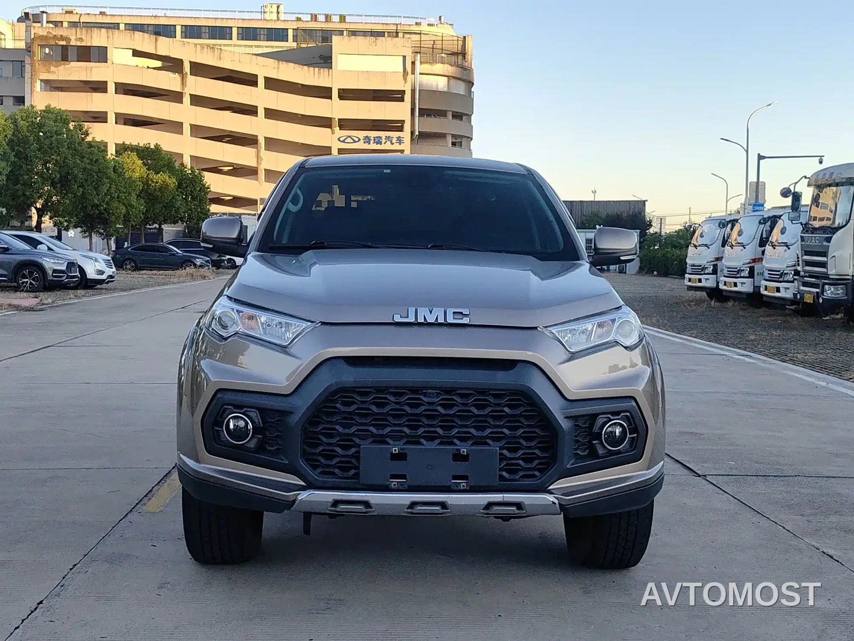Jiangling Yuhu 7 2020 Model 2.0T Diesel Automatic 2WD Comfort Long Wheelbase China VI JX4D20A6L — фото 2