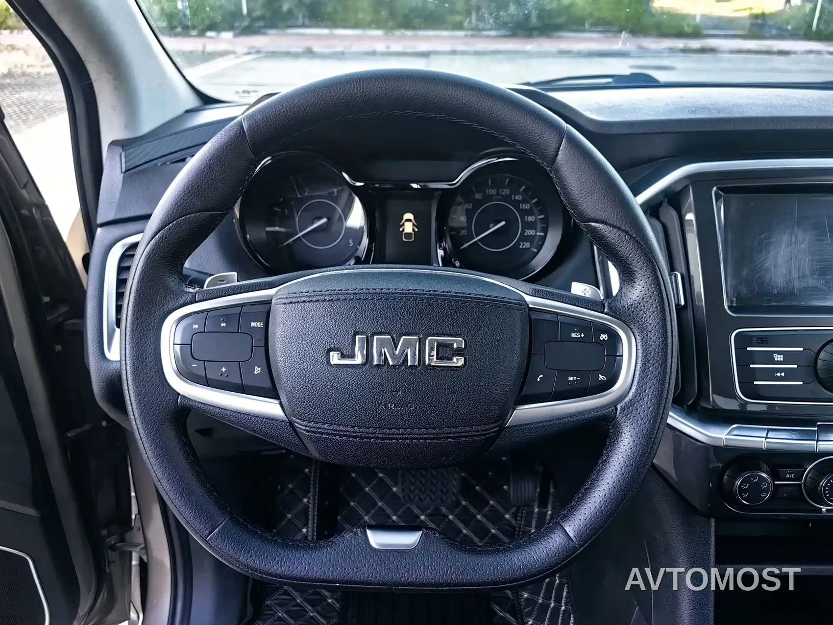 Jiangling Yuhu 7 2020 Model 2.0T Diesel Automatic 2WD Comfort Long Wheelbase China VI JX4D20A6L — фото 13
