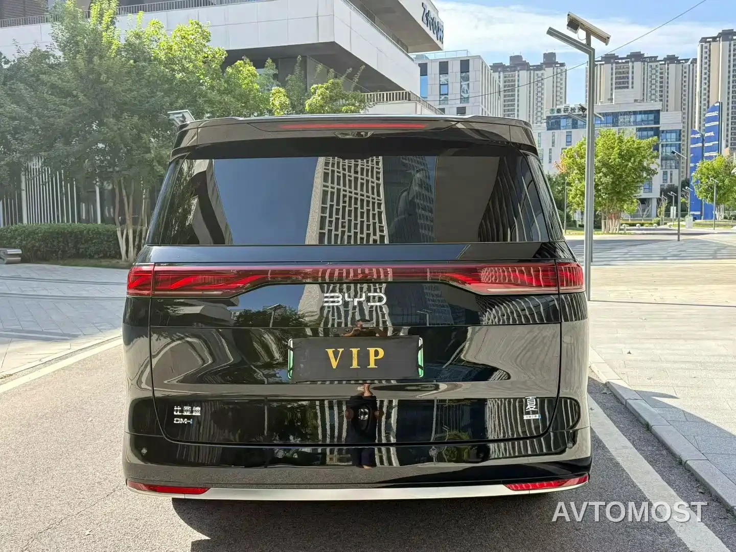 BYD Xia 2025 DM-i 1.5T 100km Surpass Edition — фото 8