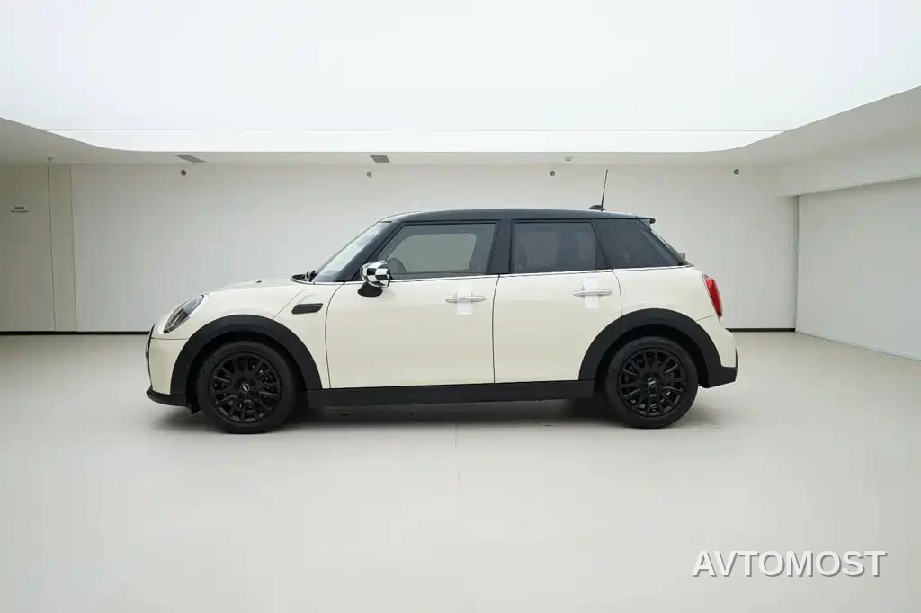 MINI 2022 1.5T ONE 5-door PLUS — фото 3
