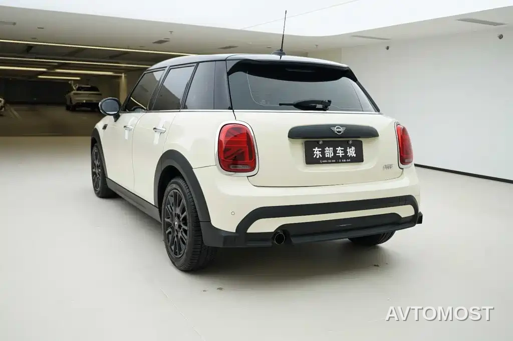 MINI 2022 1.5T ONE 5-door PLUS — фото 4