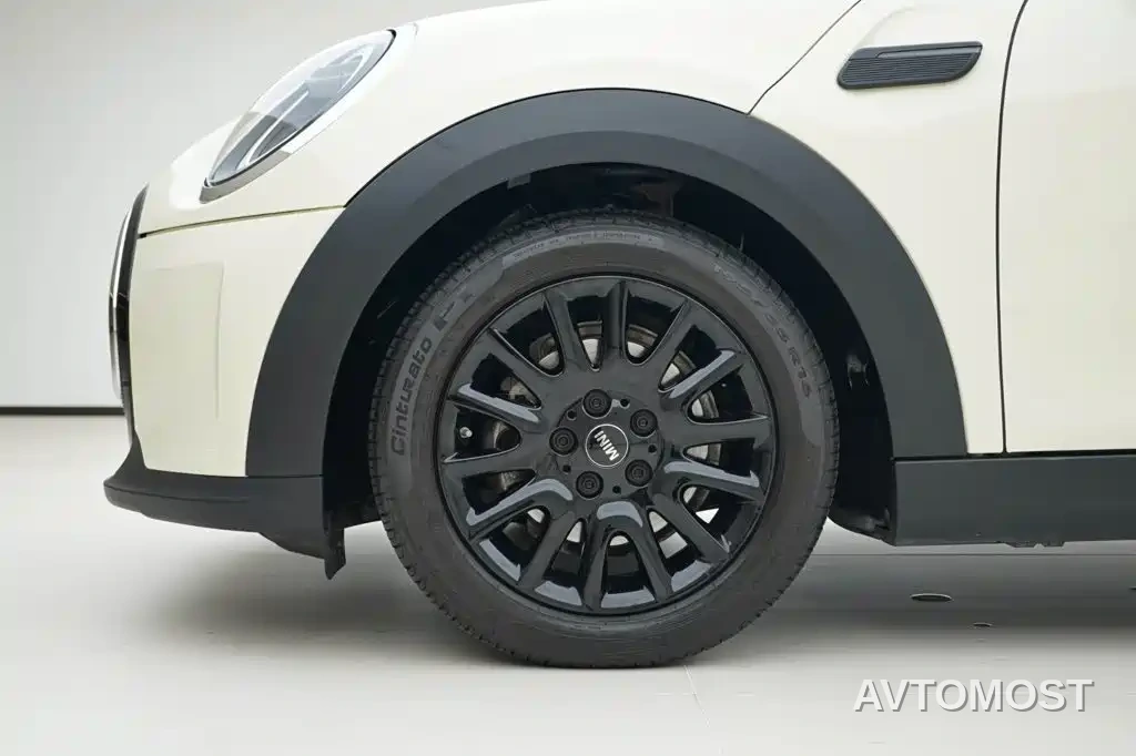 MINI 2022 1.5T ONE 5-door PLUS — фото 14