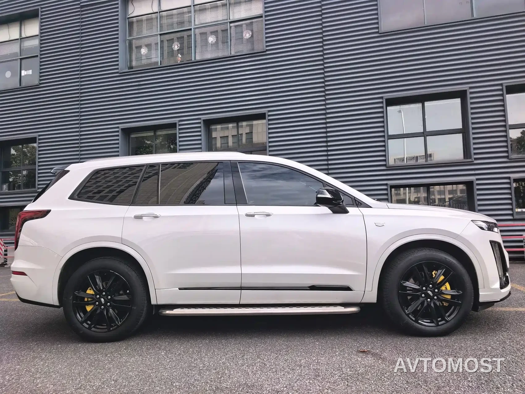 Cadillac XT6 2022 2.0T 6-Seater 4WD Luxury Edition — фото 3