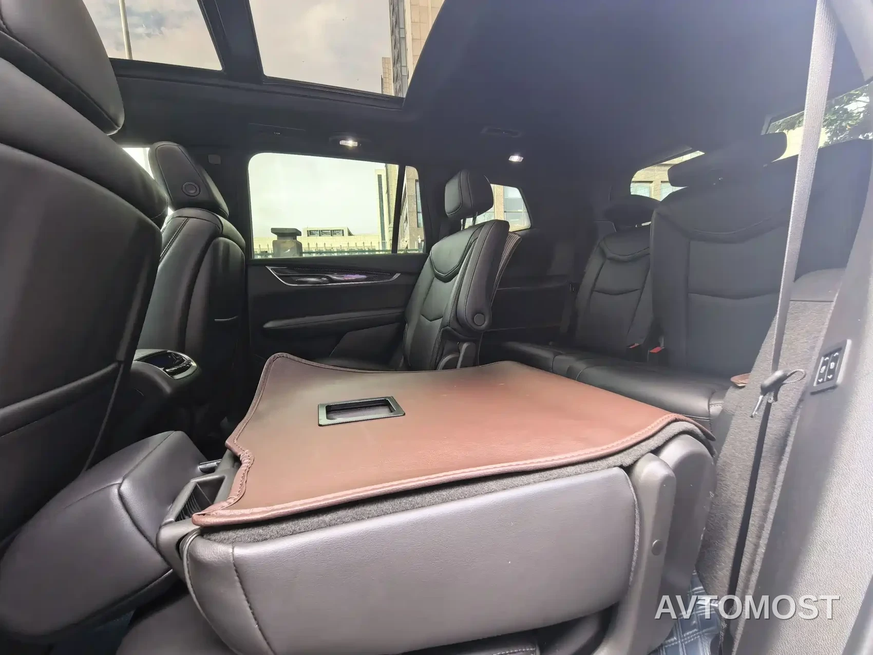 Cadillac XT6 2022 2.0T 6-Seater 4WD Luxury Edition — фото 10
