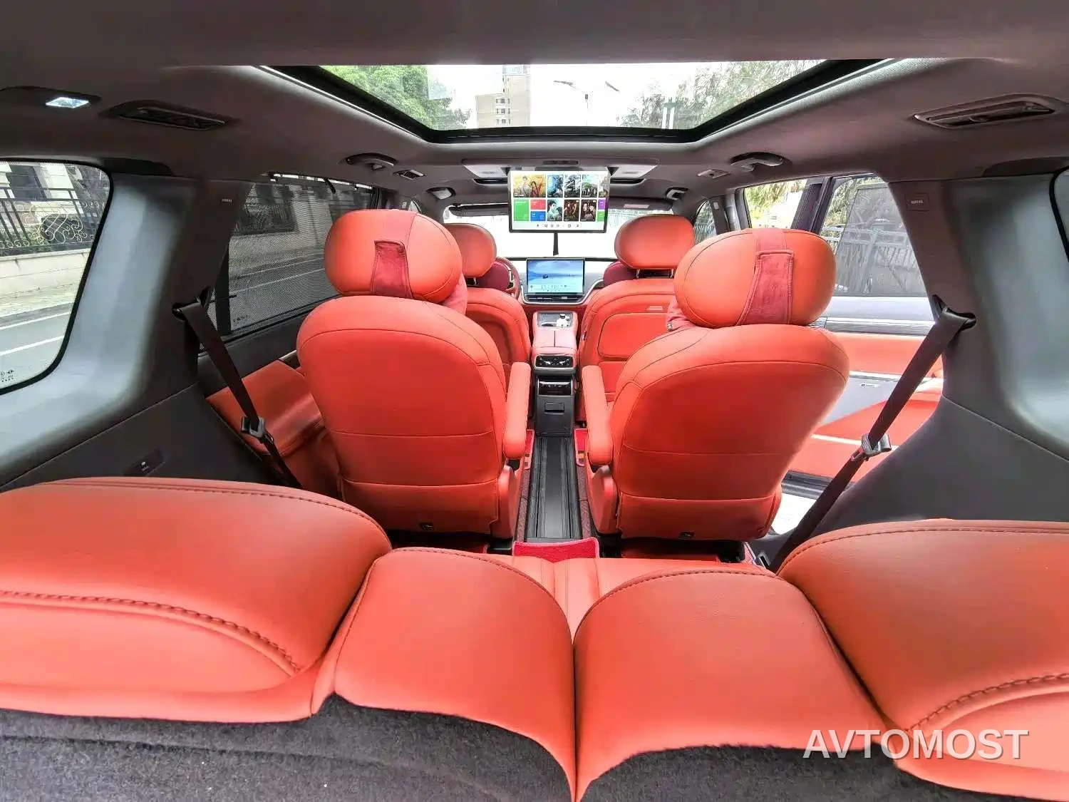 Dongfeng Yipai eπ008 2024 210Max Range Extender 6-Seater — фото 10