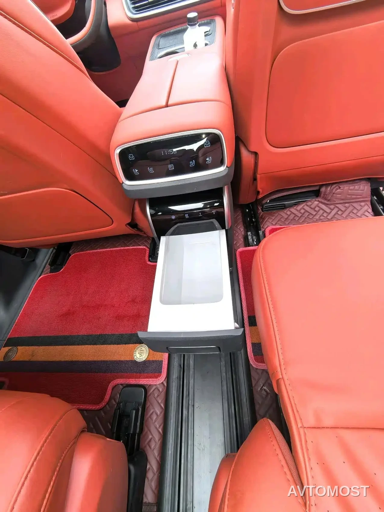 Dongfeng Yipai eπ008 2024 210Max Range Extender 6-Seater — фото 14