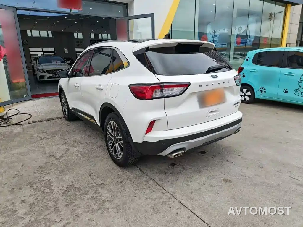 Ford Escape 2020 EcoBoost 245 2WD Premium Edition — фото 9