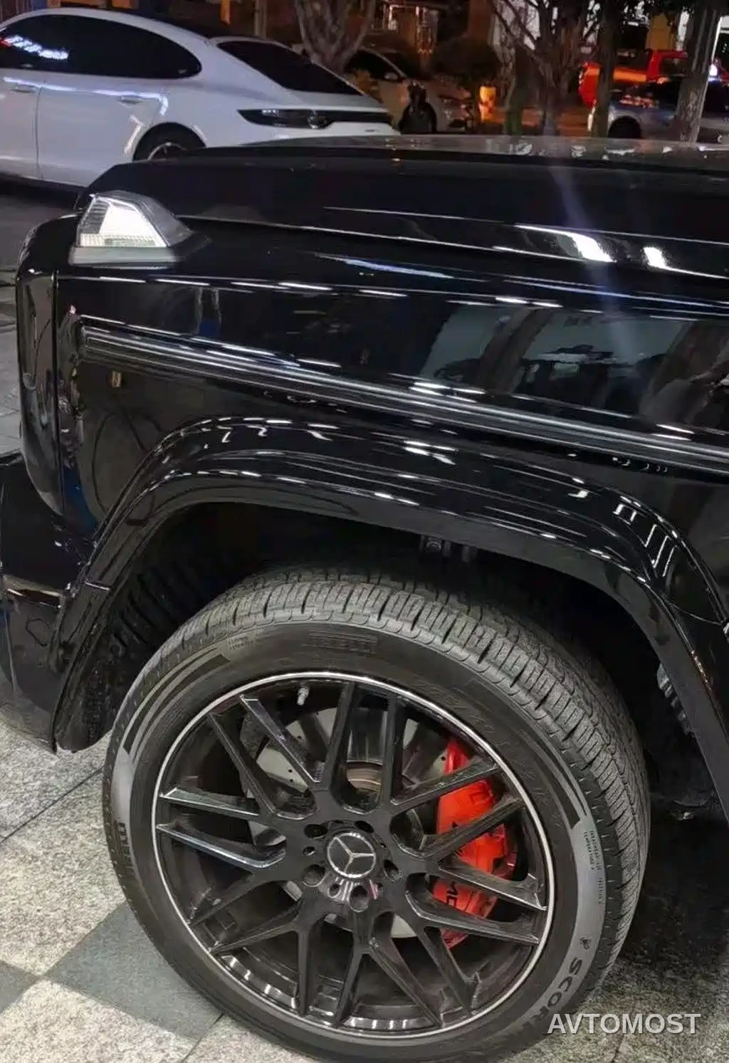 Mercedes-Benz G-Class AMG 2019 AMG G 63 — фото 3