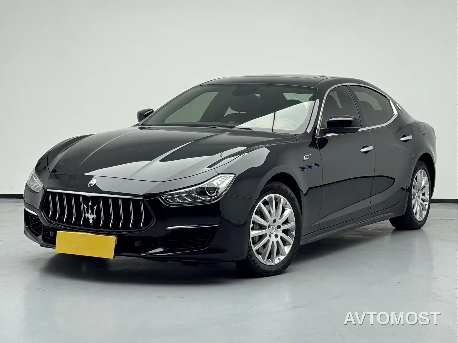 Maserati Ghibli 2022 2.0T GT Edge Edition — фото 1