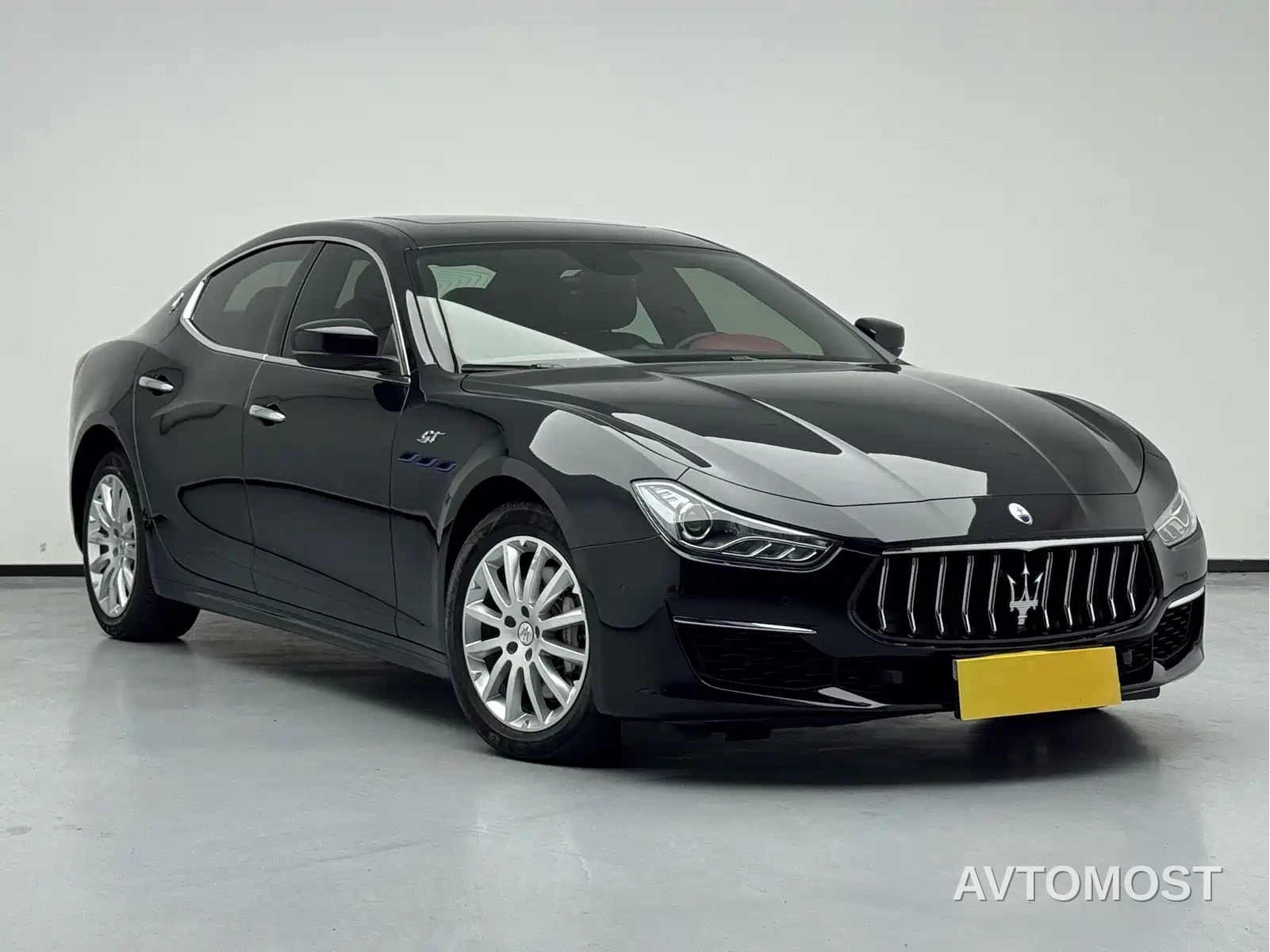 Maserati Ghibli 2022 2.0T GT Edge Edition — фото 3