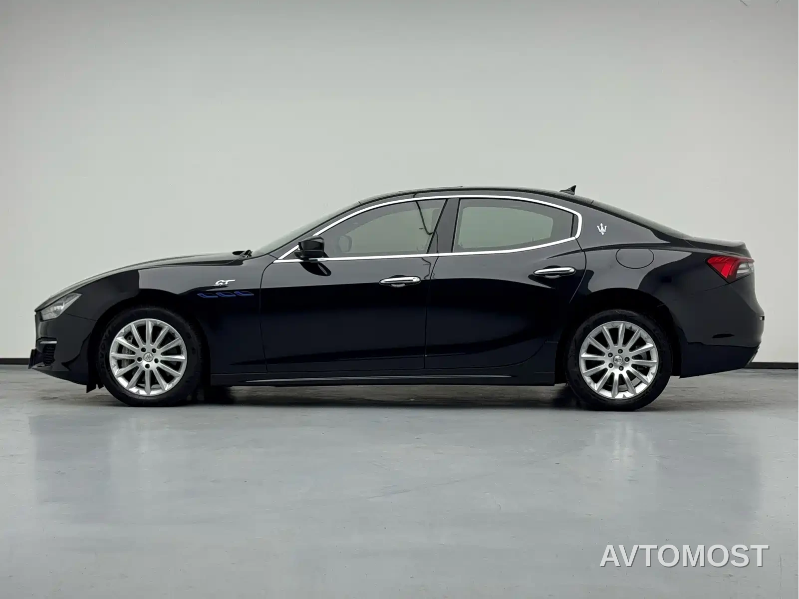 Maserati Ghibli 2022 2.0T GT Edge Edition — фото 7