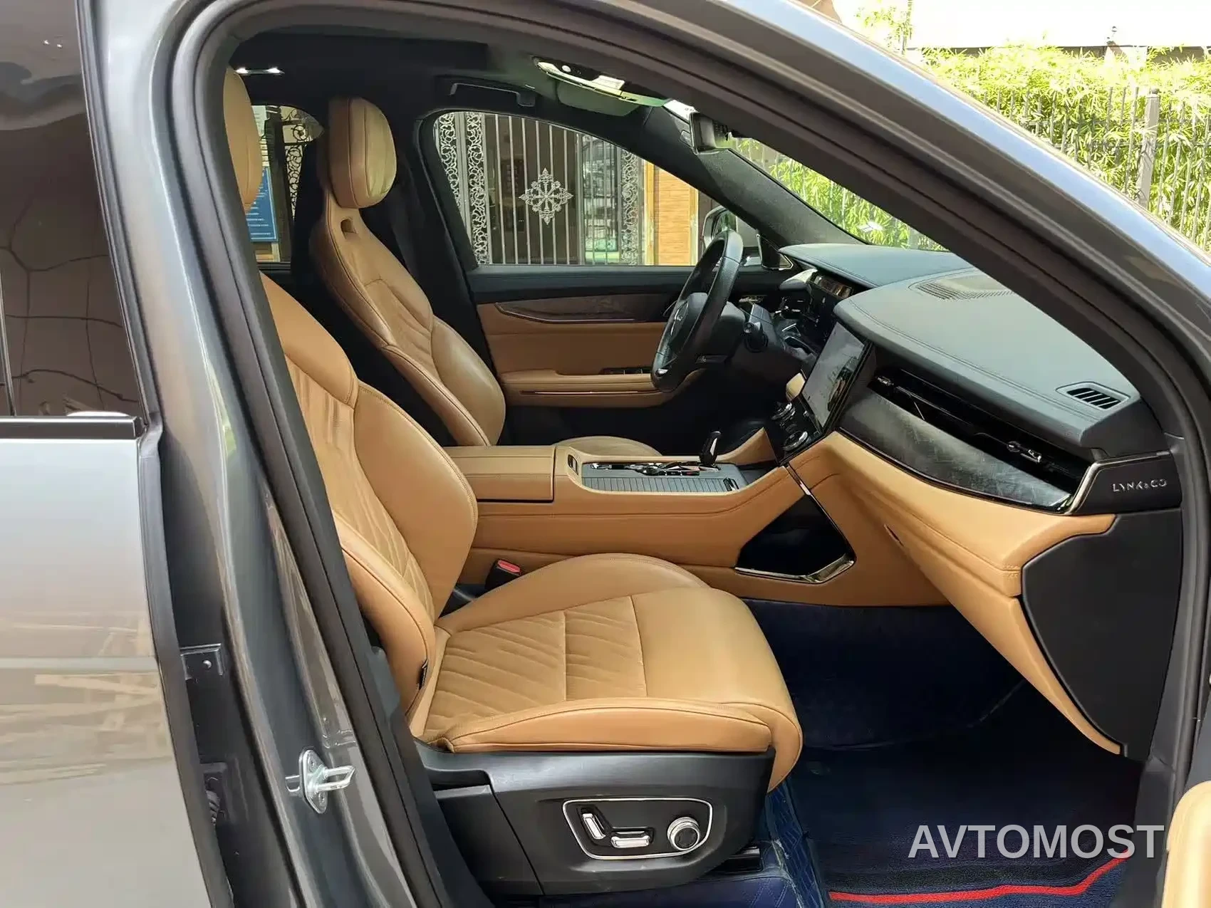 Lynk & Co 09 2021 2.0T Halo 6-Seater — фото 10