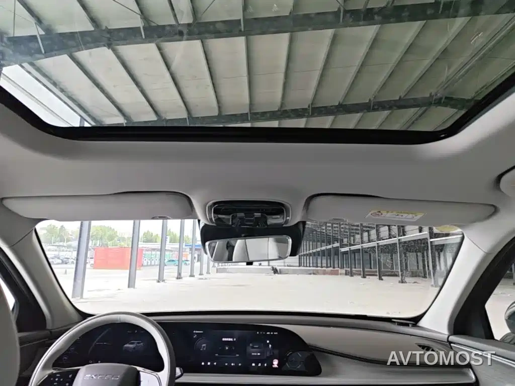 Exeed Yaoguang C-DM 2026 Global Edition 120 Long Range 2WD — фото 13