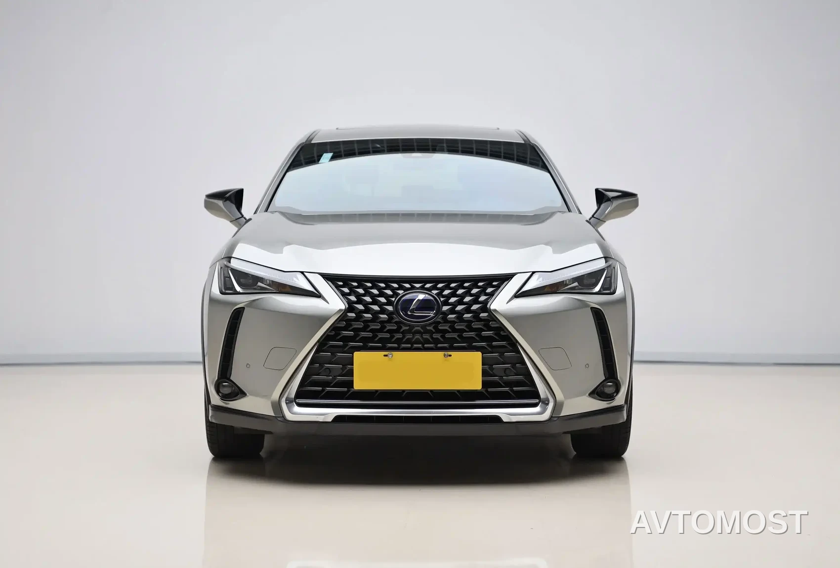 Lexus UX 2020 260h Explore Fun Edition — фото 2
