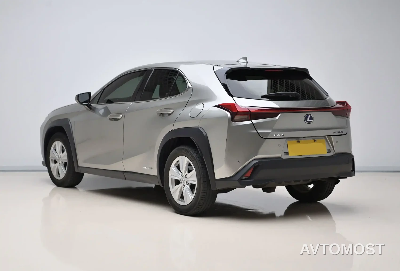 Lexus UX 2020 260h Explore Fun Edition — фото 4