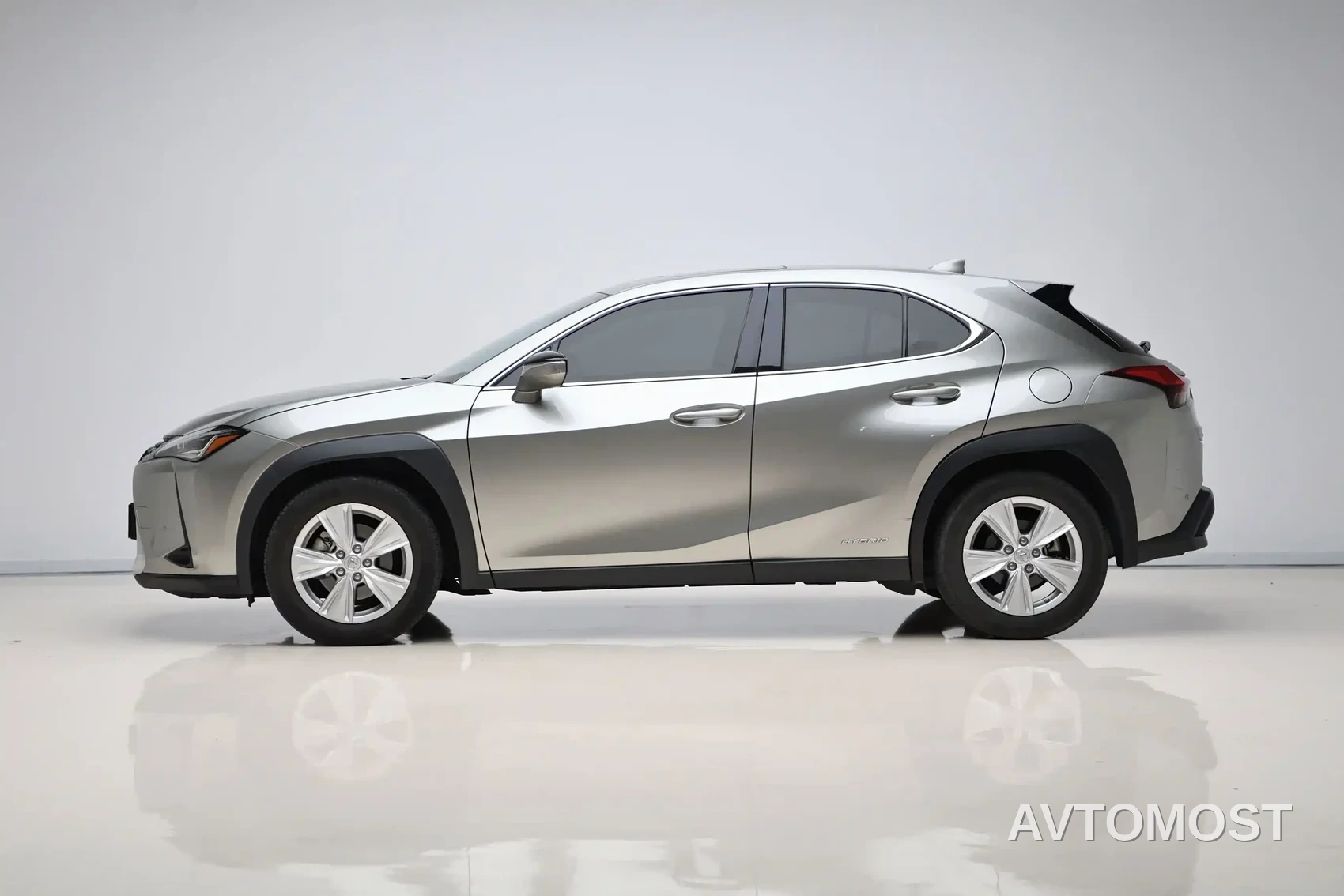Lexus UX 2020 260h Explore Fun Edition — фото 7