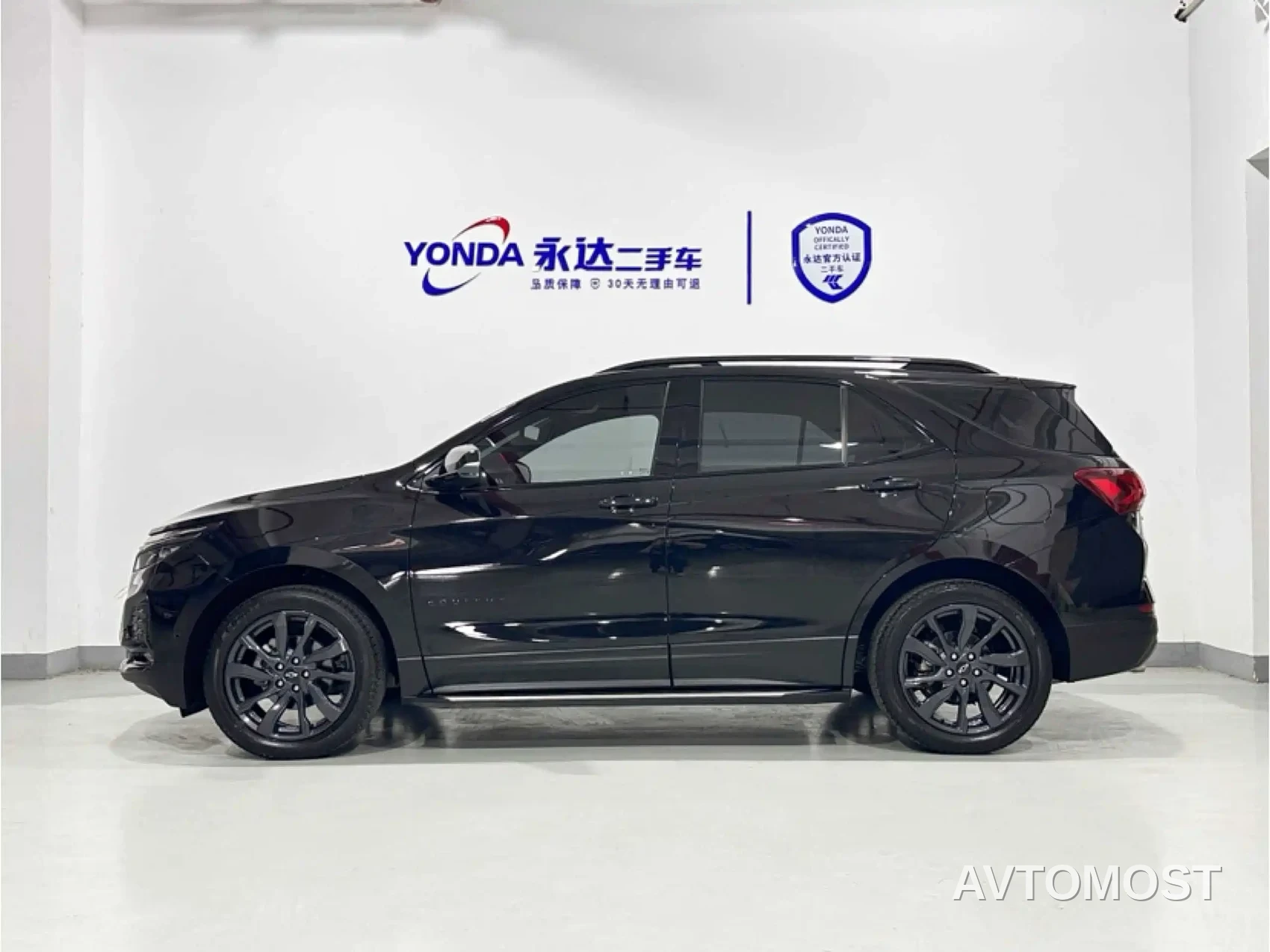Chevrolet Equinox 2023 Mild Hybrid 2.0T RS AWD Smart Guardian Edition — фото 4