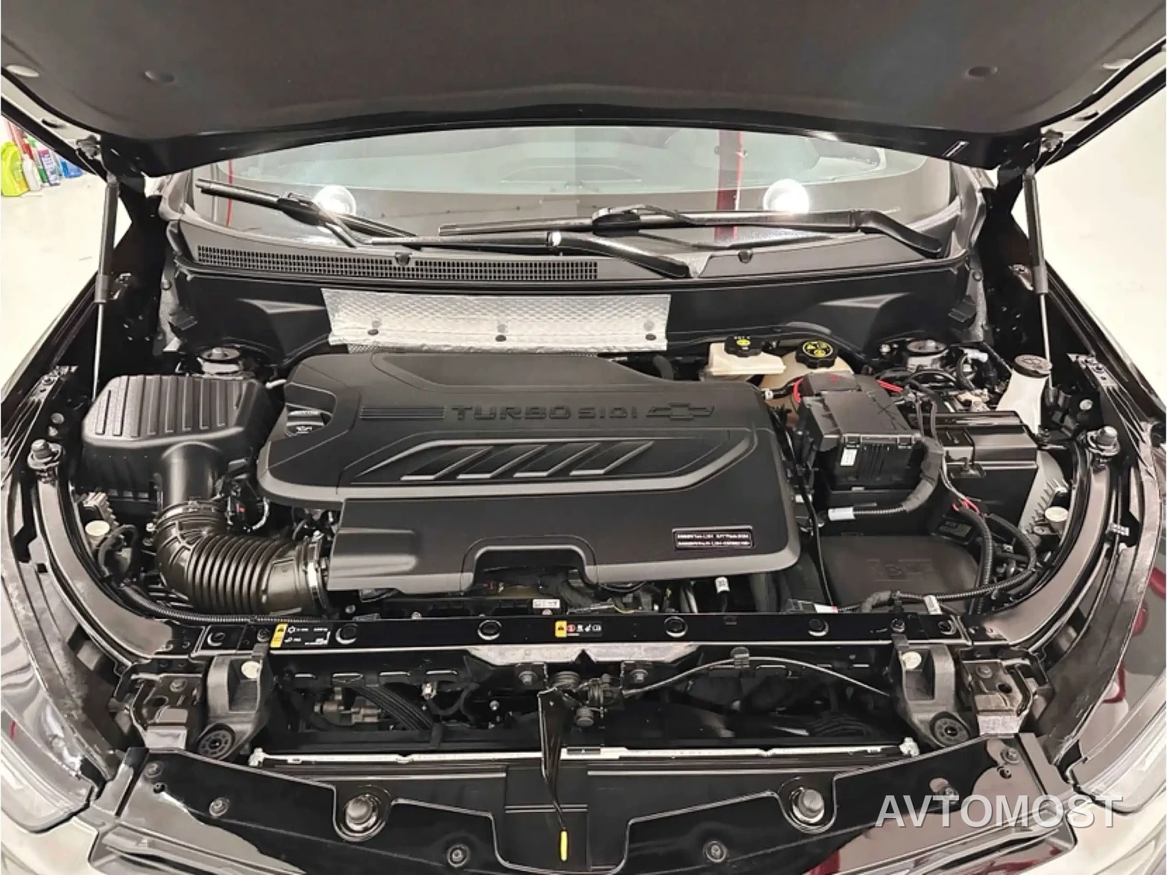 Chevrolet Equinox 2023 Mild Hybrid 2.0T RS AWD Smart Guardian Edition — фото 6