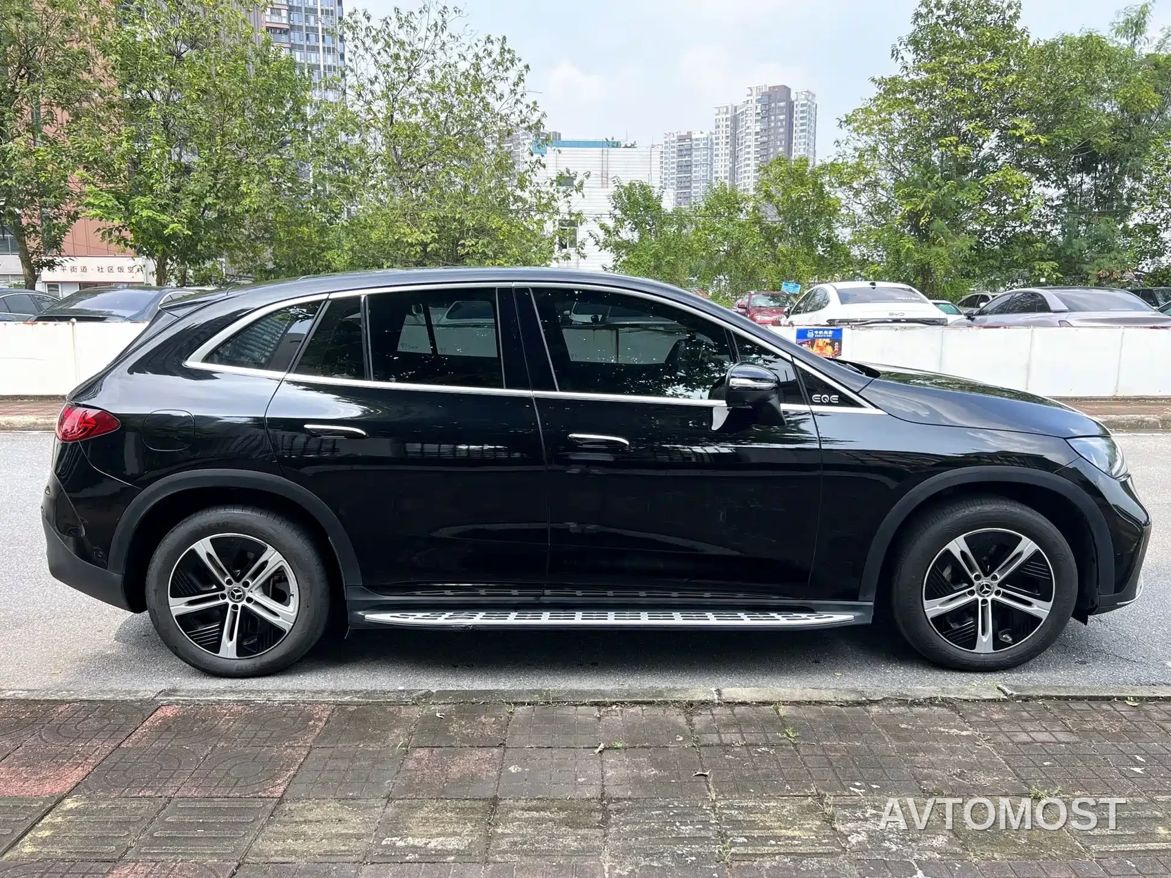 Mercedes-Benz EQE SUV 2023 350 4MATIC Pioneer Edition — фото 4