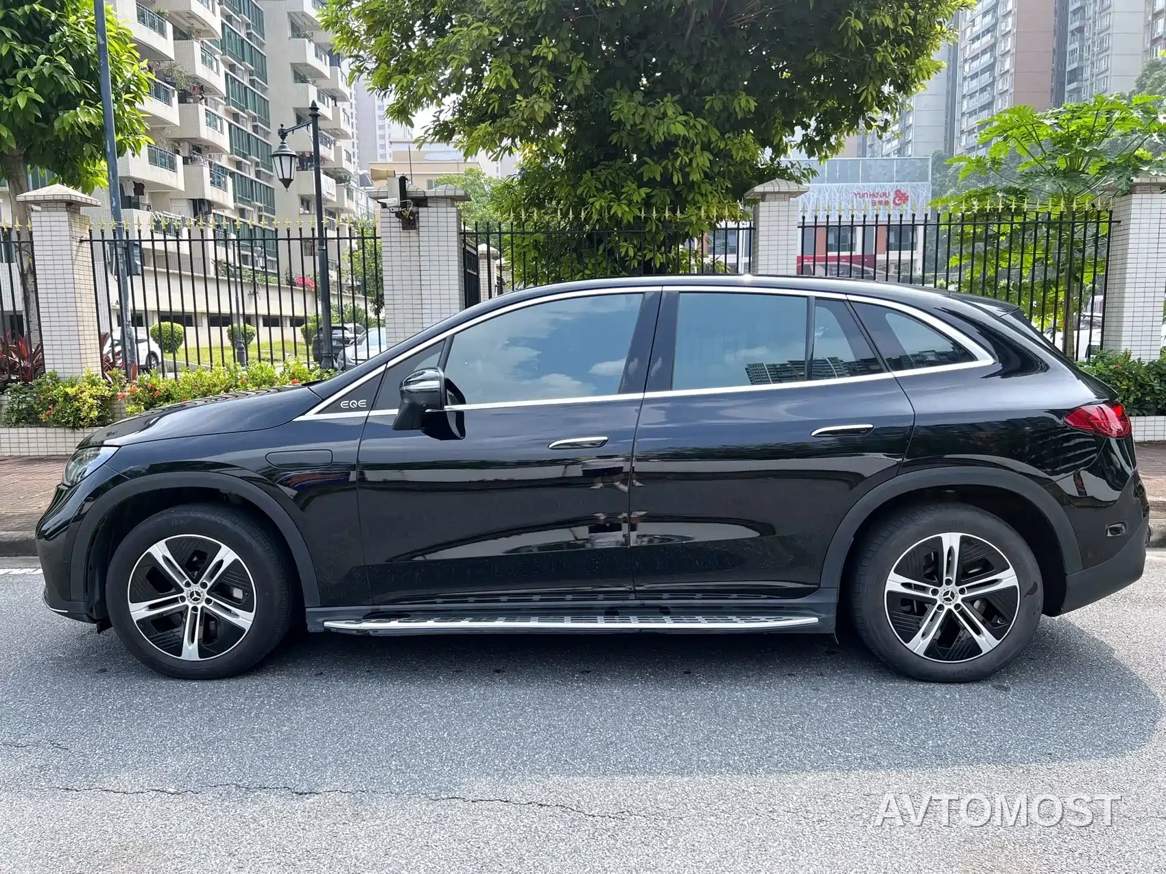 Mercedes-Benz EQE SUV 2023 350 4MATIC Pioneer Edition — фото 5