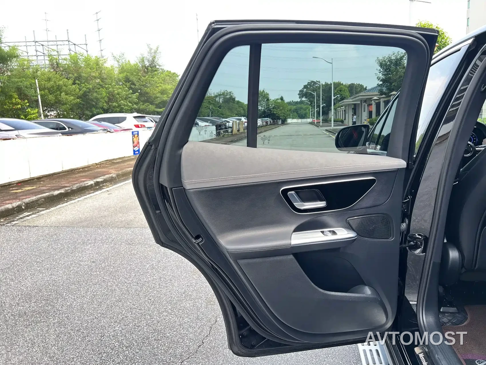 Mercedes-Benz EQE SUV 2023 350 4MATIC Pioneer Edition — фото 10