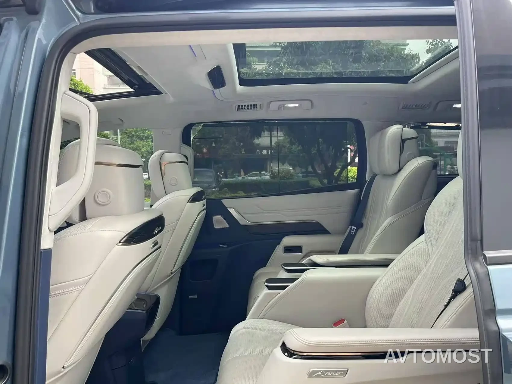 Buick Century 2023 2.0T 7-Seater World Edition — фото 13