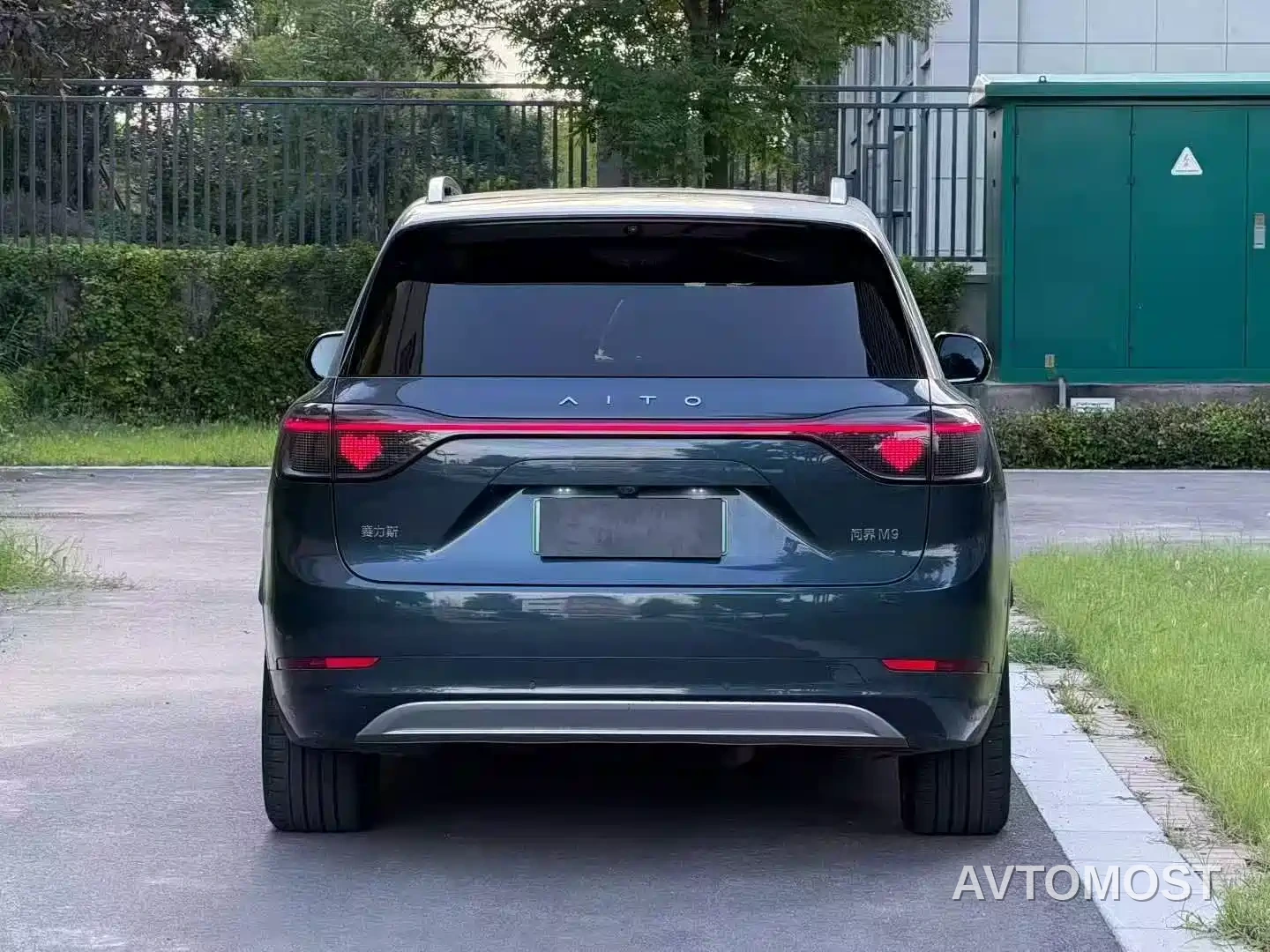 AITO M9 2024 Range Extender Max Edition 42kWh 6-seater — фото 5