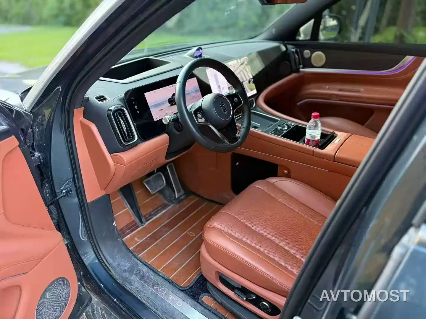 AITO M9 2024 Range Extender Max Edition 42kWh 6-seater — фото 7