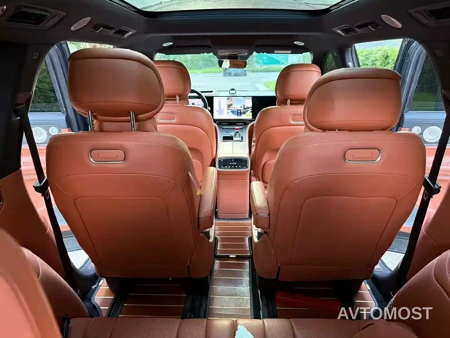AITO M9 2024 Range Extender Max Edition 42kWh 6-seater — фото 8