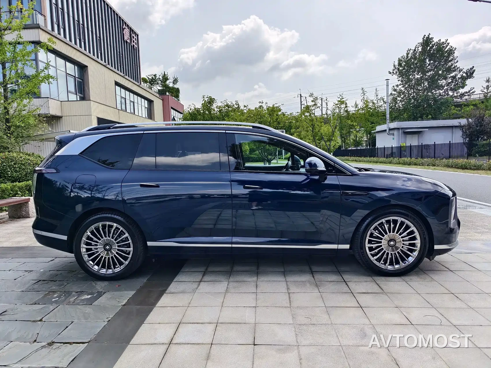GAC Haobo Hyper HL 2025 Model Revised 350 Max 6-Seater Lidar Version — фото 4