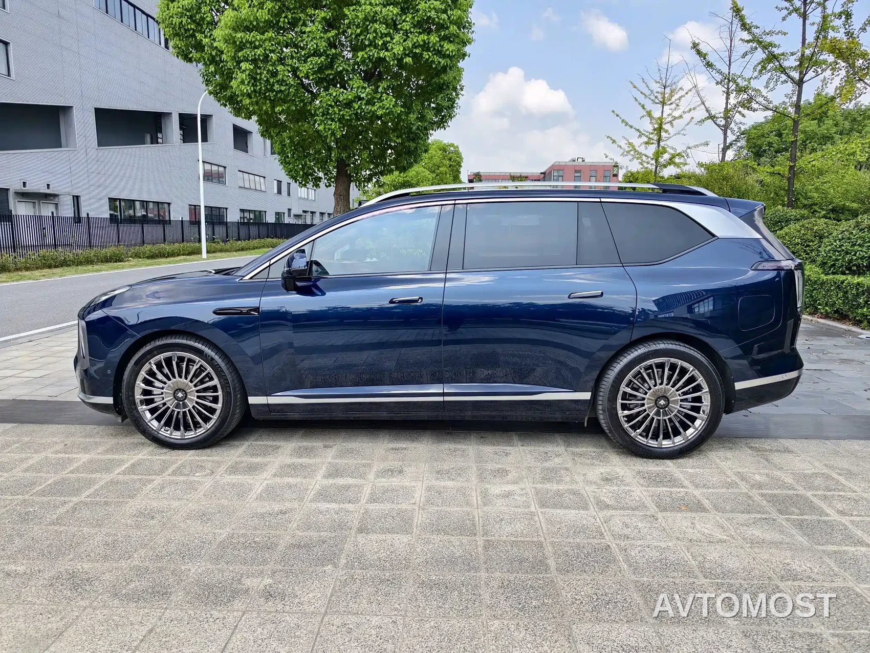 GAC Haobo Hyper HL 2025 Model Revised 350 Max 6-Seater Lidar Version — фото 5