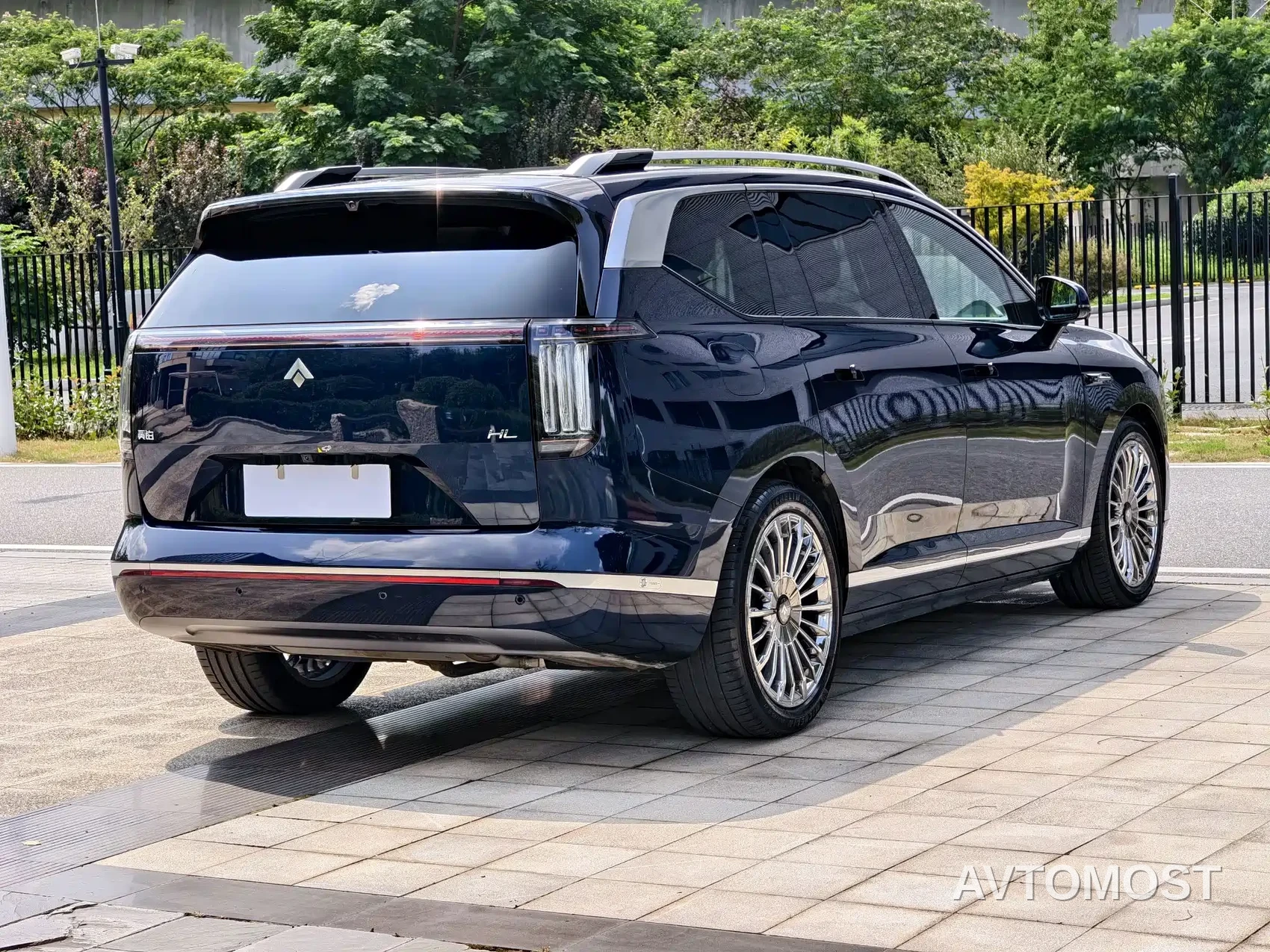 GAC Haobo Hyper HL 2025 Model Revised 350 Max 6-Seater Lidar Version — фото 8