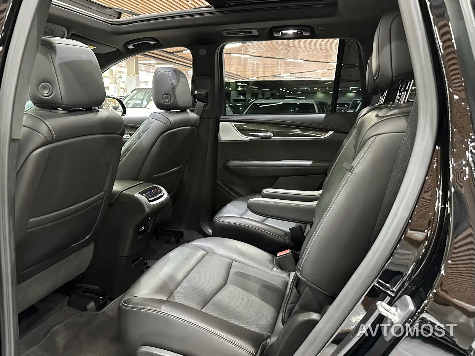 Cadillac XT6 2021 2.0T 6-seater 4WD Premium — фото 10