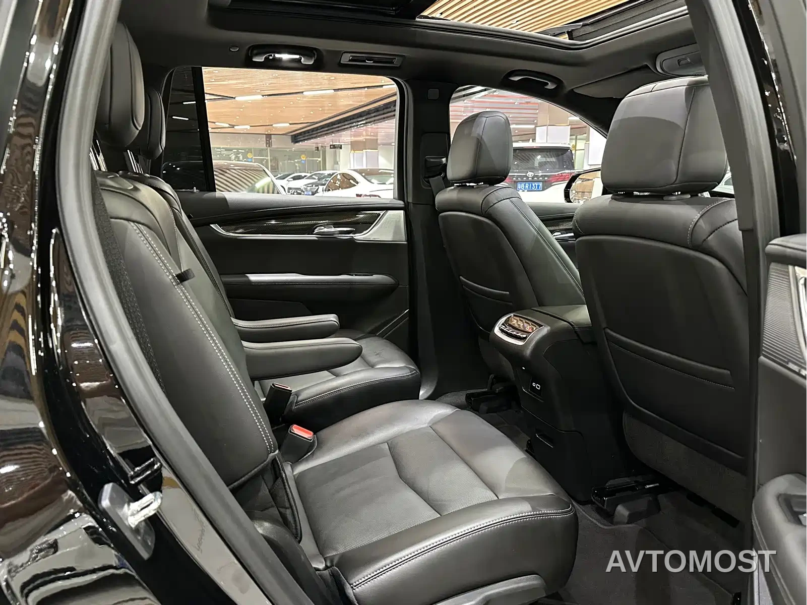 Cadillac XT6 2021 2.0T 6-seater 4WD Premium — фото 12